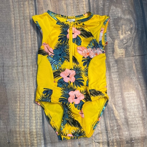 Cat and Jack Baby girl swim suit size 18 months Hawaiian Print - Picture 1 of 4